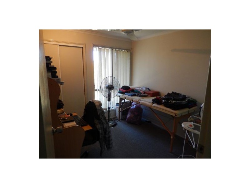 1/8 Oscar Ct, Oxenford QLD 4210