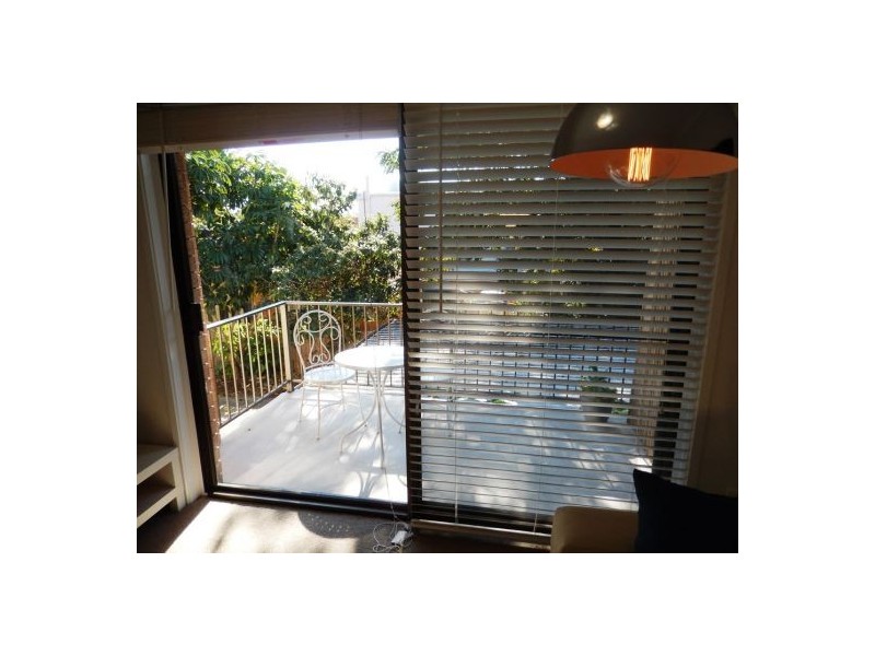 6/109 High Street, Southport QLD 4215