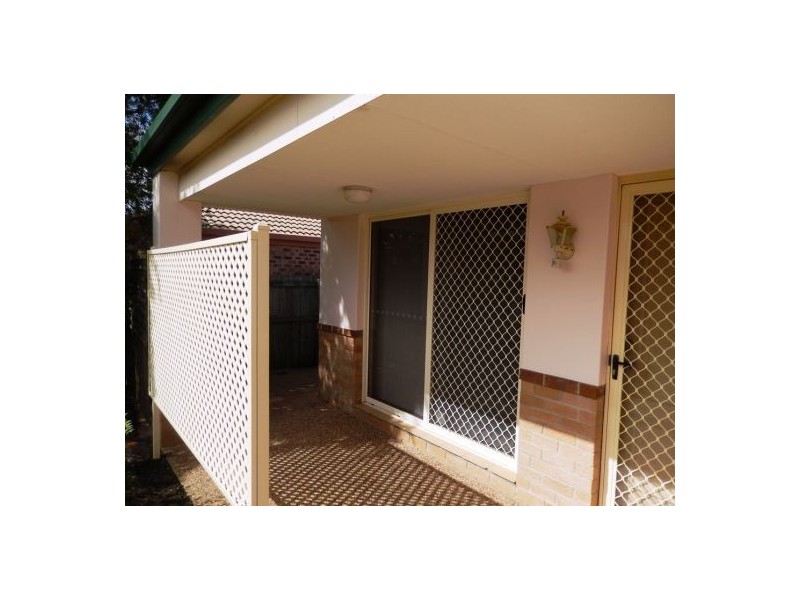 1/10 Tanias Place, Labrador QLD 4215