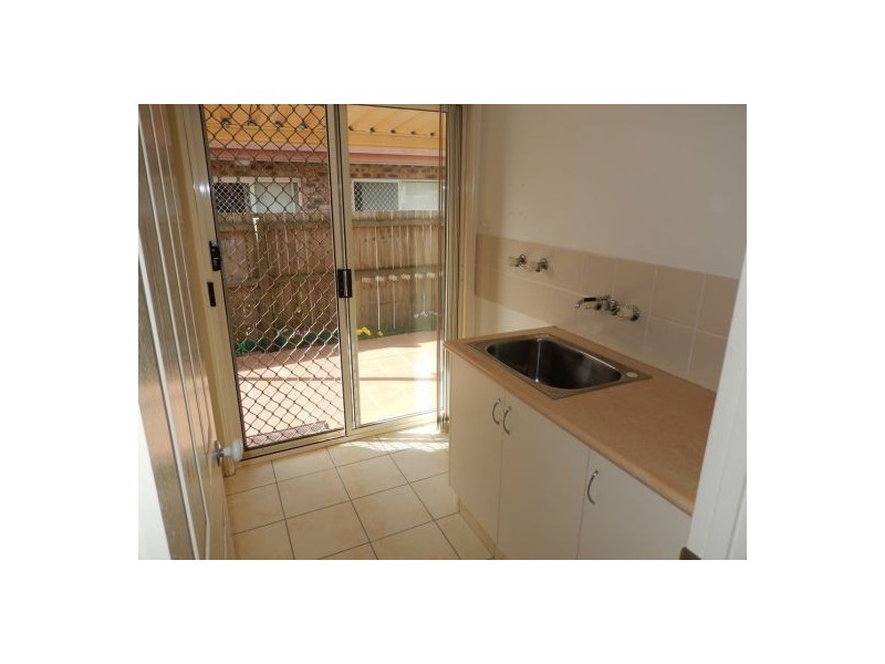1/10 Tanias Place, Labrador QLD 4215