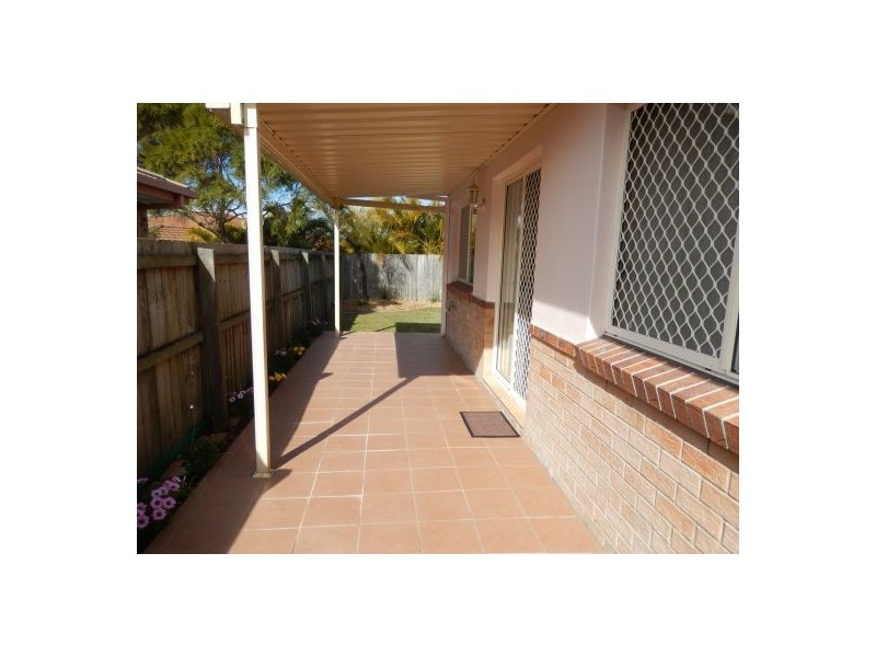1/10 Tanias Place, Labrador QLD 4215
