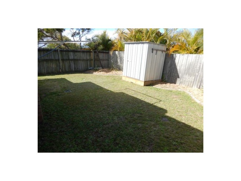 1/10 Tanias Place, Labrador QLD 4215