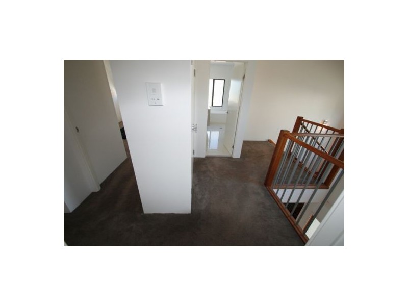 1/134 Ridgeway Avenue, Southport QLD 4215