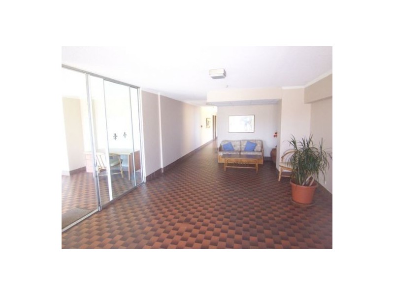 20/18 Queen Street, Southport QLD 4215