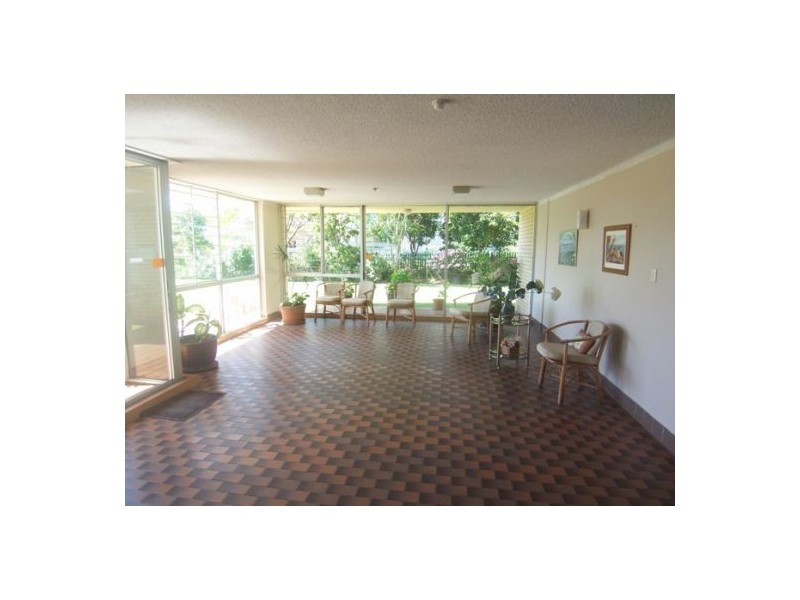 20/18 Queen Street, Southport QLD 4215