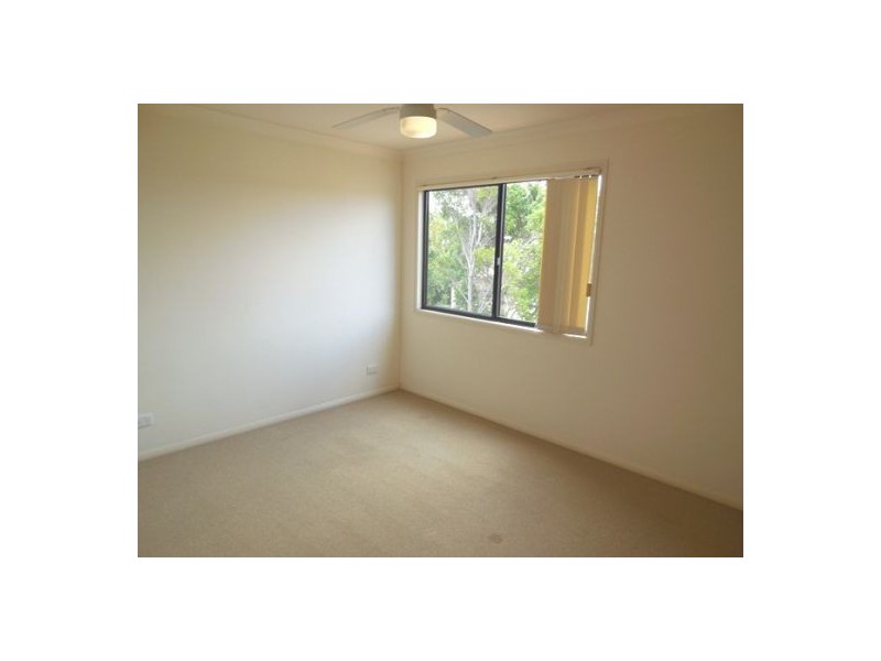 3/101 Eugaree Street, Southport QLD 4215