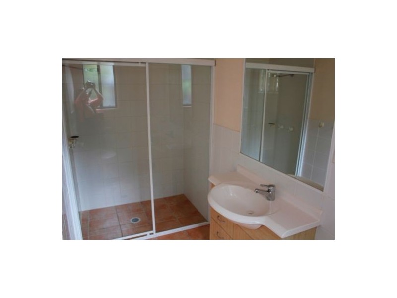 3/101 Eugaree Street, Southport QLD 4215