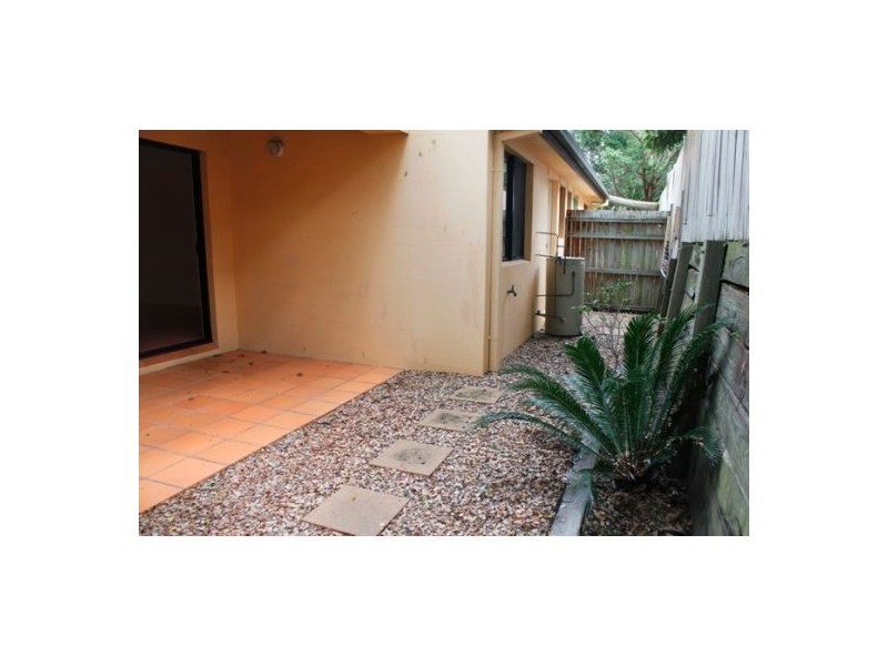 3/101 Eugaree Street, Southport QLD 4215