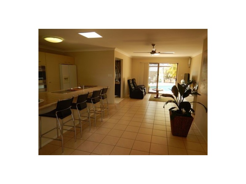 83 Allied Drive, Arundel QLD 4214