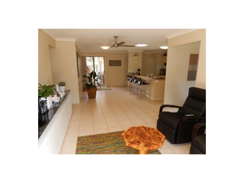 83 Allied Drive, Arundel QLD 4214