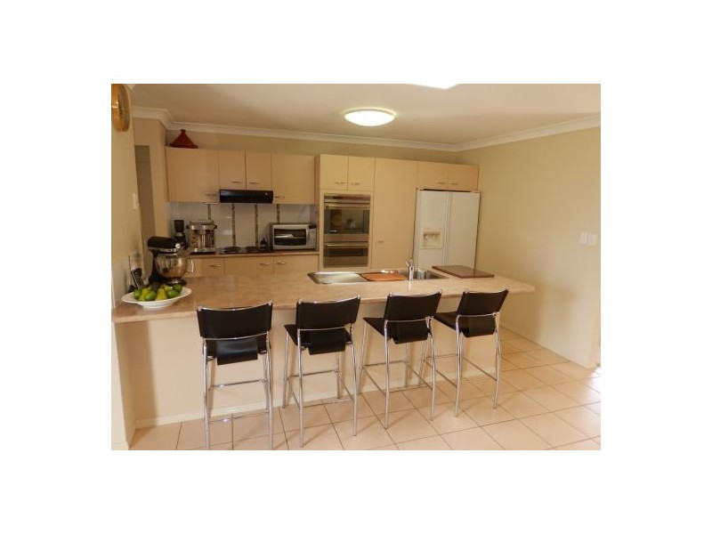 83 Allied Drive, Arundel QLD 4214