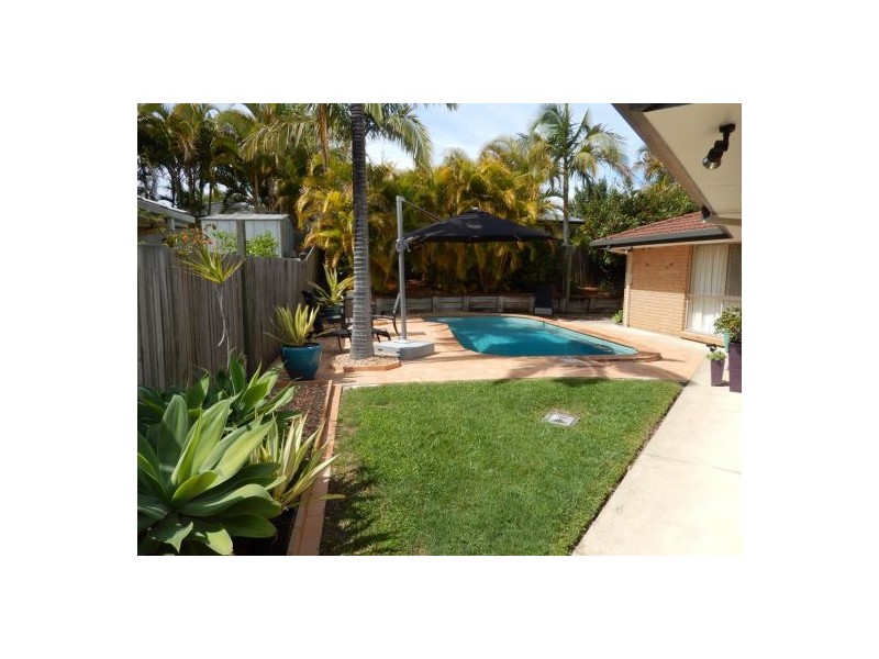 83 Allied Drive, Arundel QLD 4214