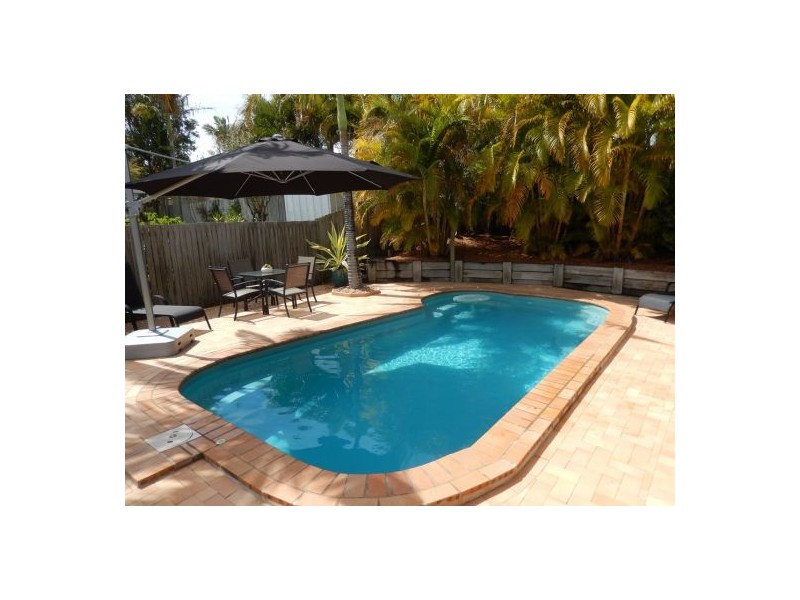 83 Allied Drive, Arundel QLD 4214