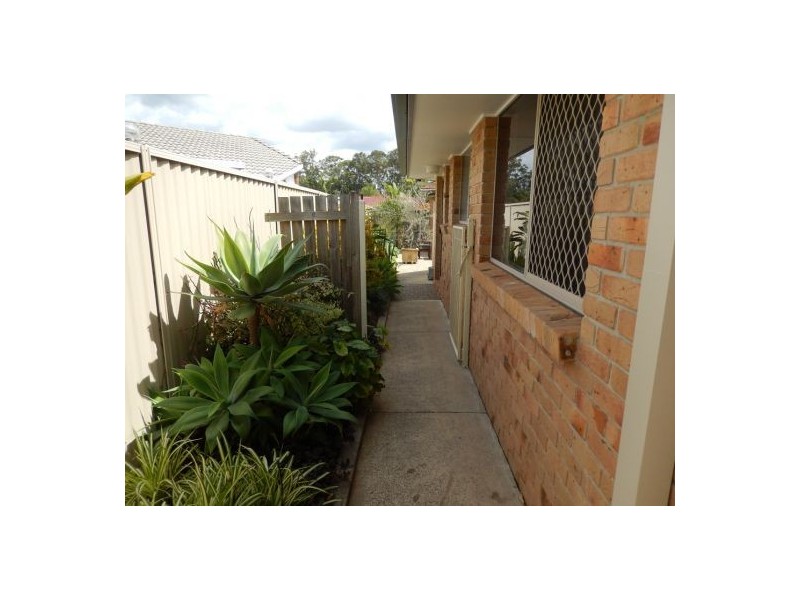 83 Allied Drive, Arundel QLD 4214