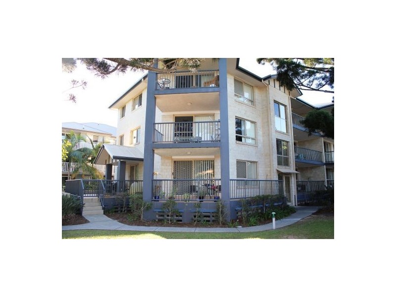 4/25 Walton Street, Southport QLD 4215