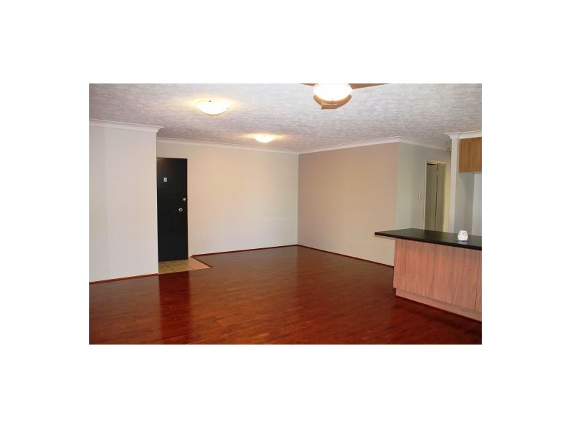 4/25 Walton Street, Southport QLD 4215