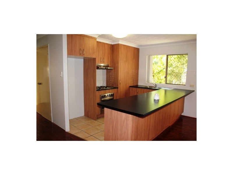 4/25 Walton Street, Southport QLD 4215