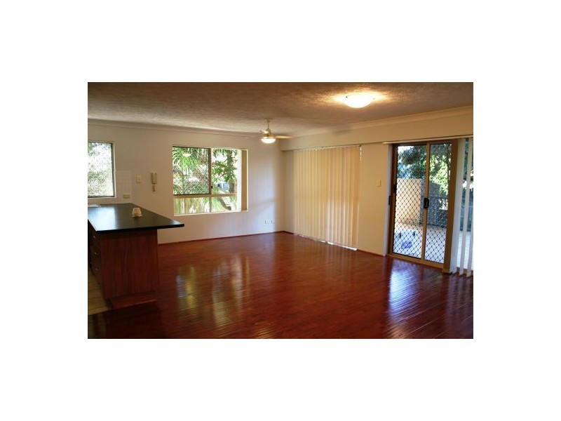 4/25 Walton Street, Southport QLD 4215