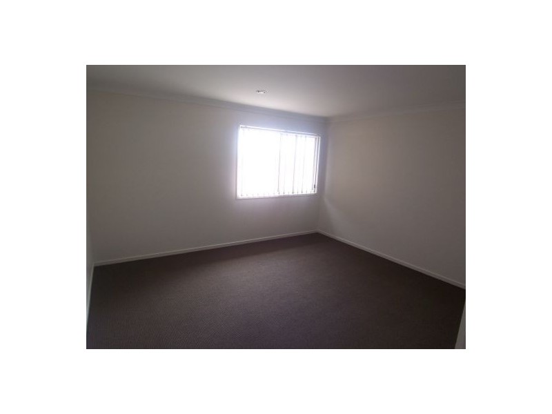 12 Marks Drive, Varsity Lakes QLD 4227