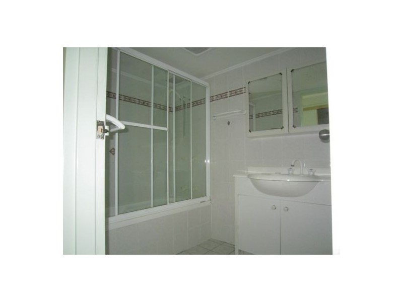 6/83 Queen St, Southport QLD 4215