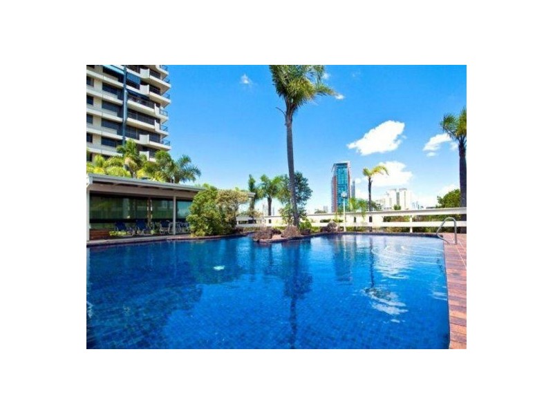 5e 10 Marine Parade, Southport QLD 4215