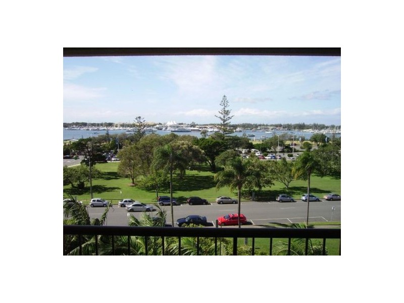 5e 10 Marine Parade, Southport QLD 4215