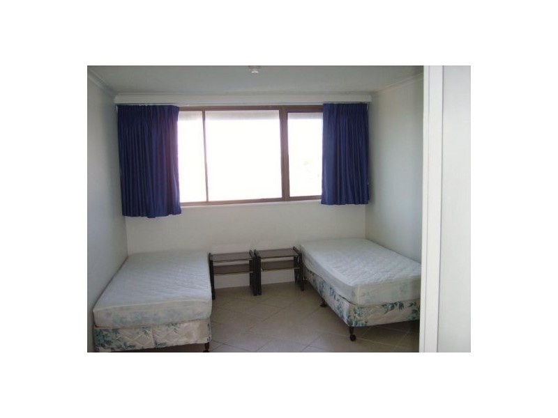 5e 10 Marine Parade, Southport QLD 4215