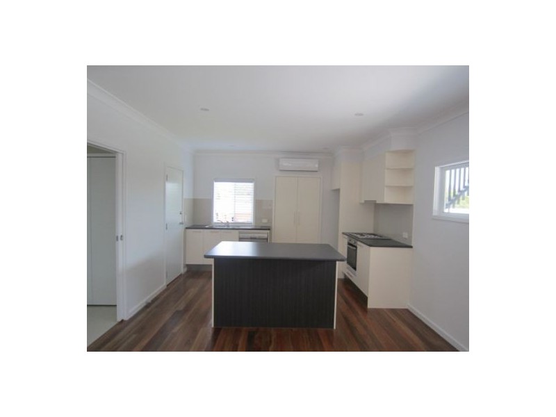 91 Robert Street, Labrador QLD 4215