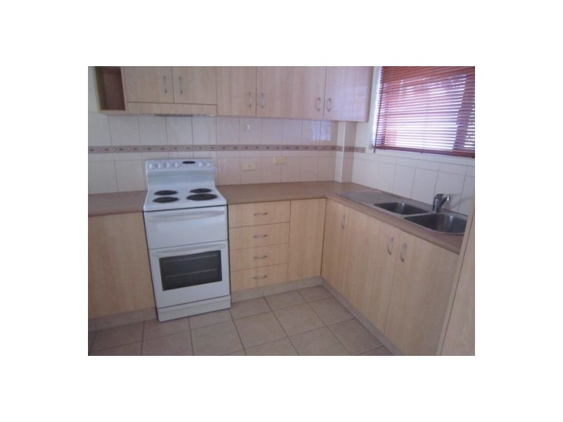 7/27 Imperial Parade, Labrador QLD 4215
