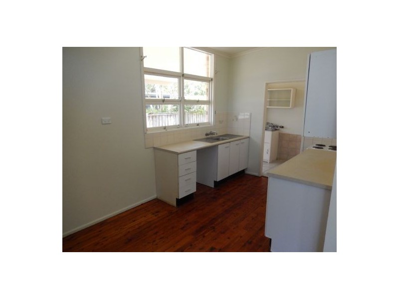 13 Wells St, Southport QLD 4215