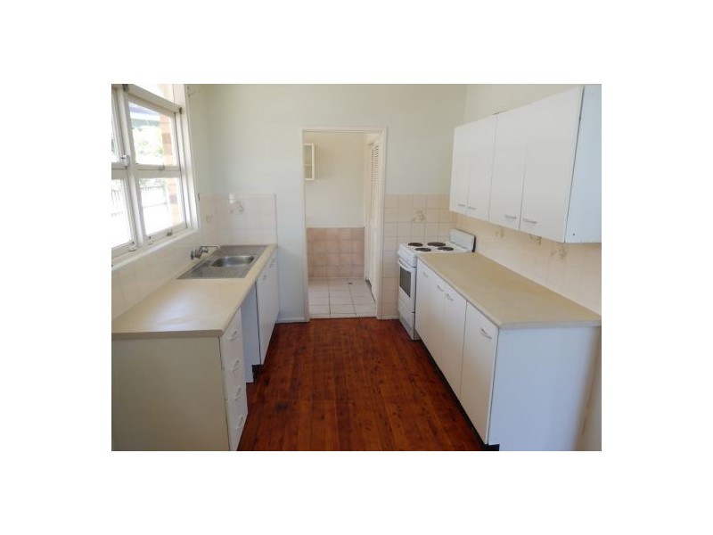 13 Wells St, Southport QLD 4215