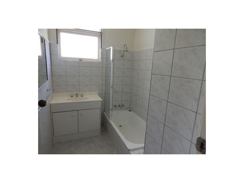 13 Wells St, Southport QLD 4215