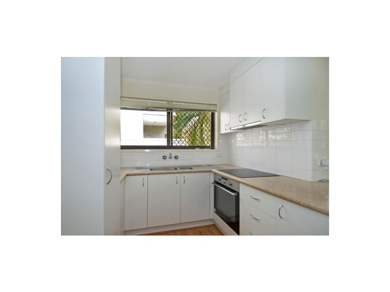 4/16 Andrews street, Southport QLD 4215