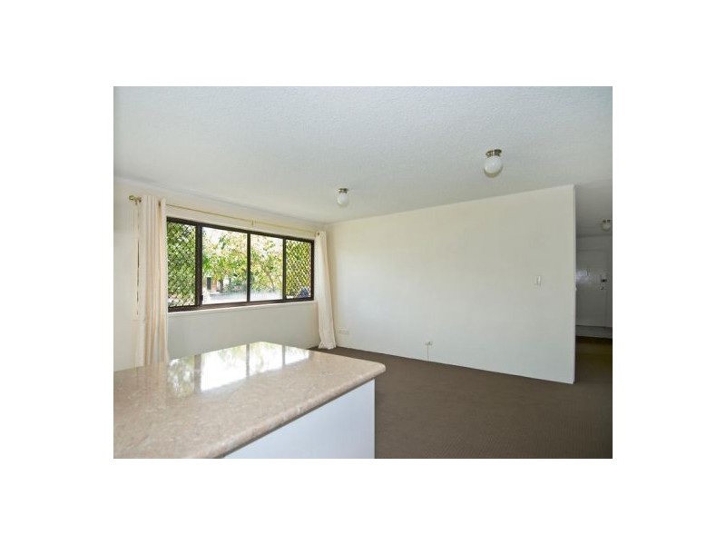 4/16 Andrews street, Southport QLD 4215