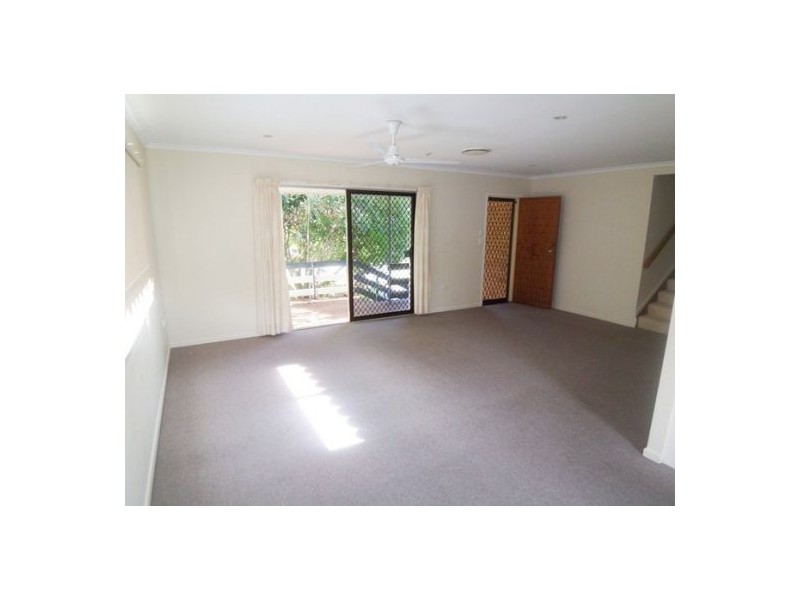 6 Joden Place, Southport QLD 4215