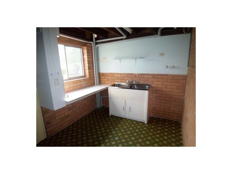 6 Joden Place, Southport QLD 4215