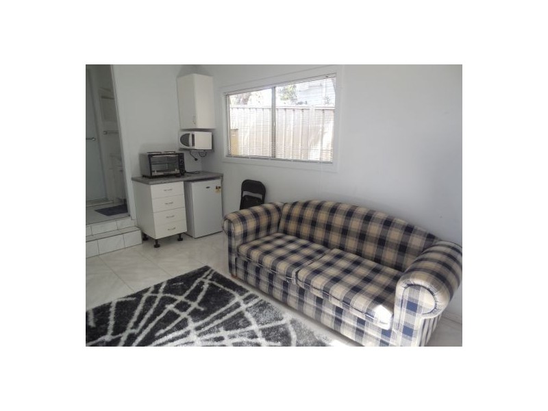 17 O Doherty Avenue, Southport QLD 4215