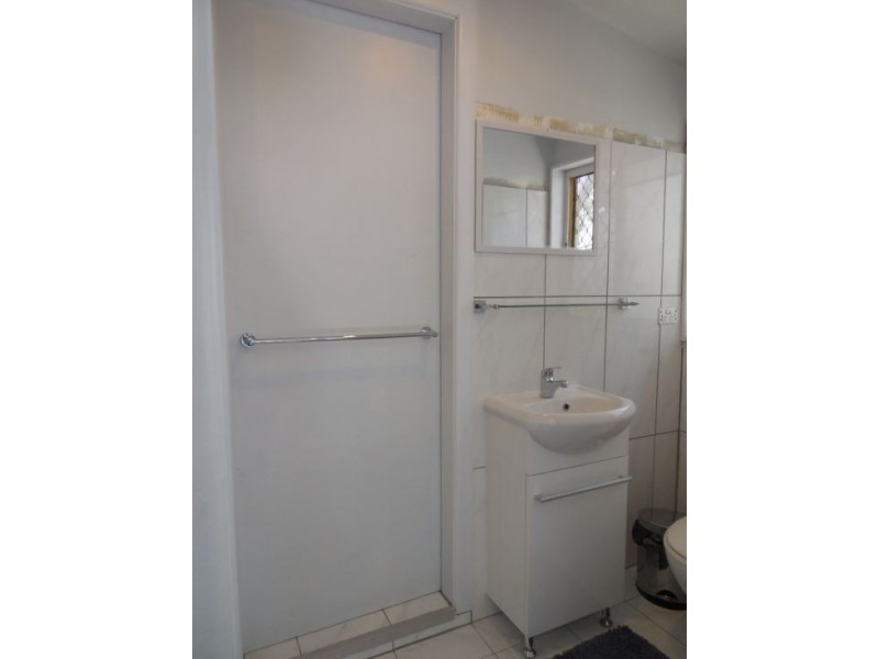 17 O Doherty Avenue, Southport QLD 4215