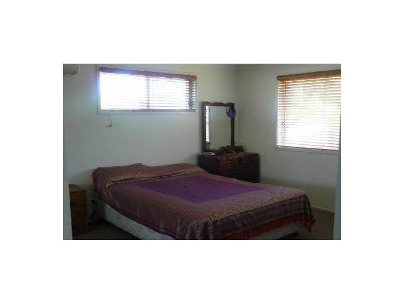 8 Fairweather Drive, Parkwood QLD 4214