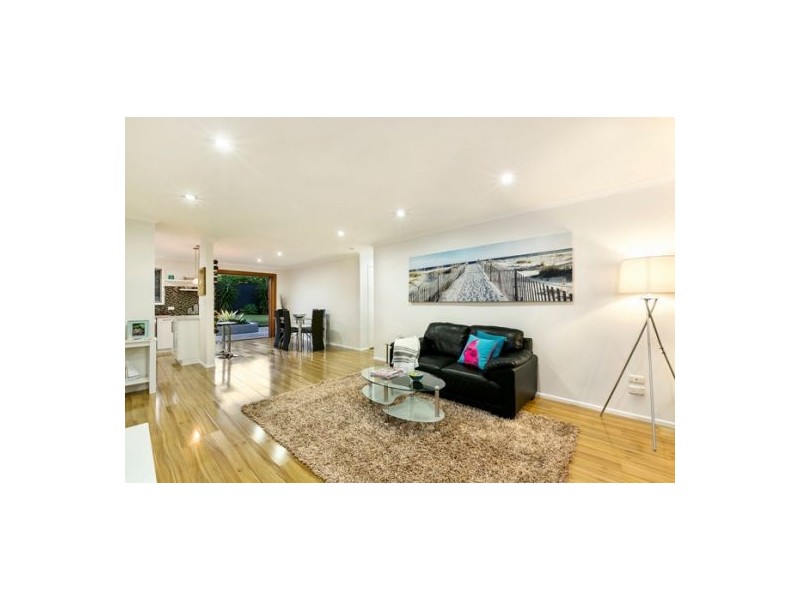 20 Crinum Crescent, Southport QLD 4215