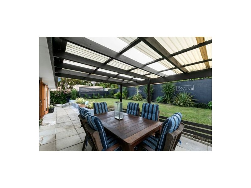 20 Crinum Crescent, Southport QLD 4215