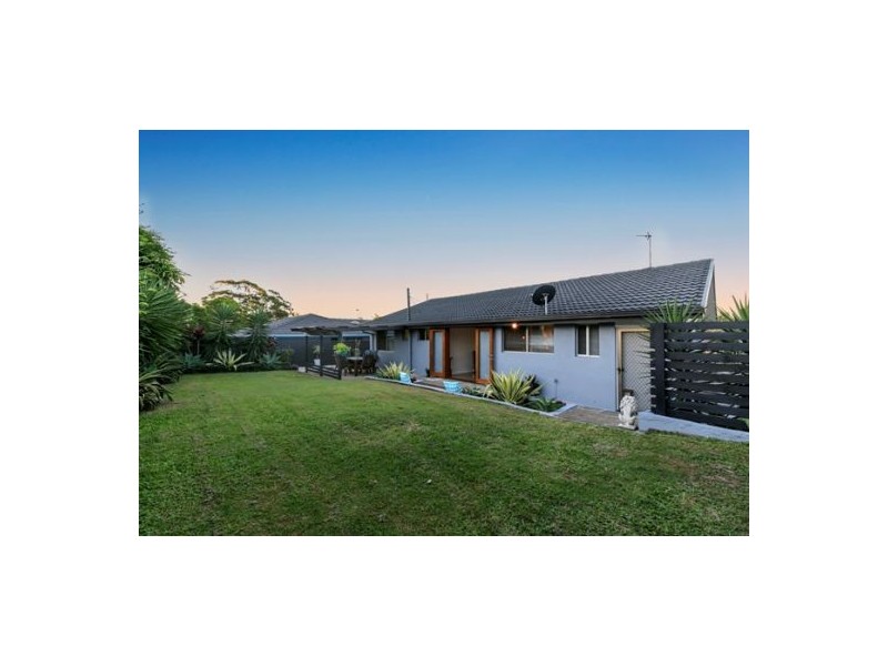 20 Crinum Crescent, Southport QLD 4215