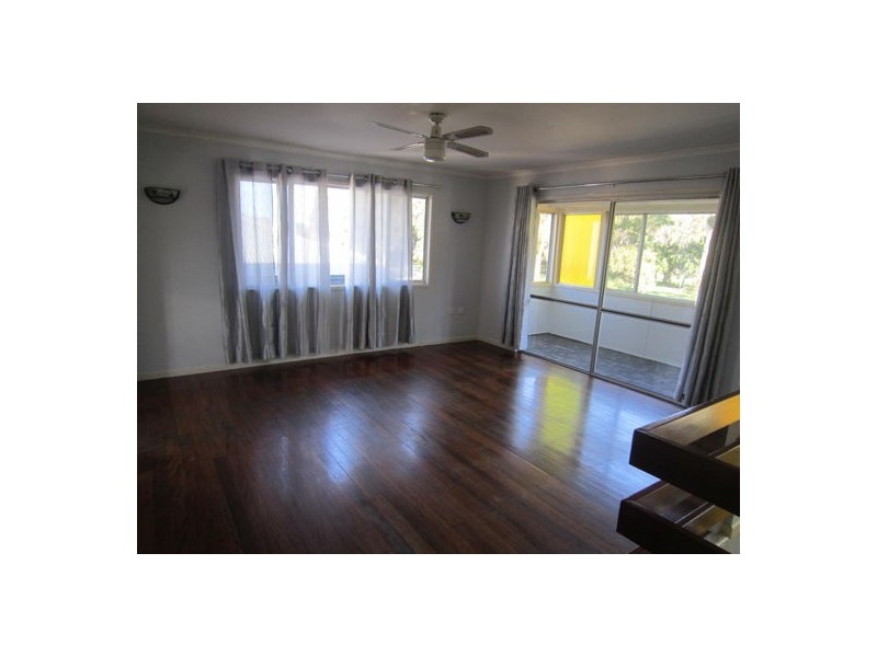 55 Ocean st, Runaway Bay QLD 4216