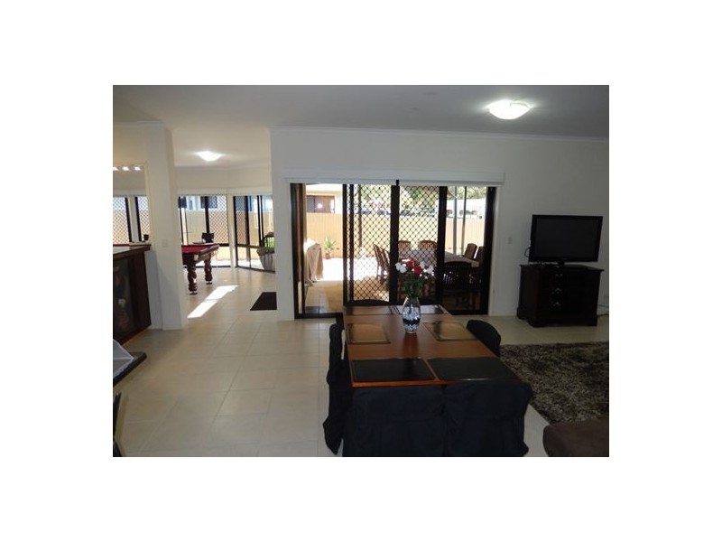 15 Melinda Street, Southport QLD 4215