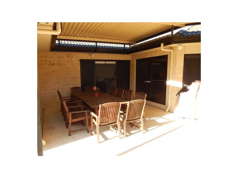 15 Melinda Street, Southport QLD 4215