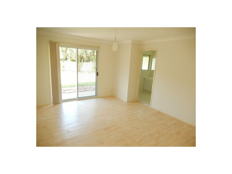 1 Cutana Court, Ashmore QLD 4214