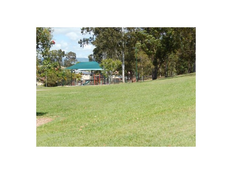 1 Cutana Court, Ashmore QLD 4214