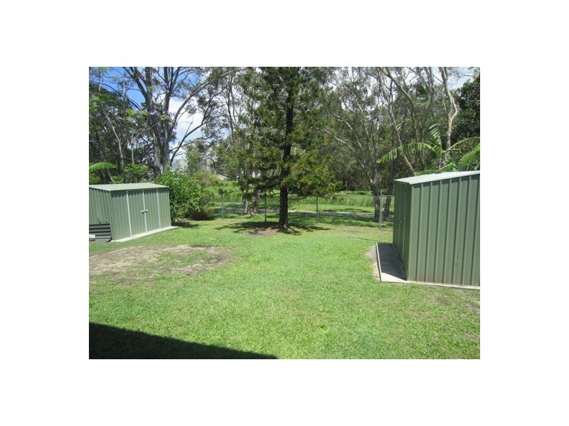 11 Warana ave, Southport QLD 4215