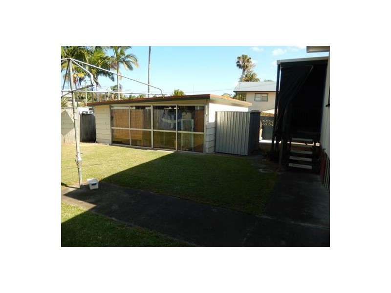 13 Newton Avenue, Southport QLD 4215