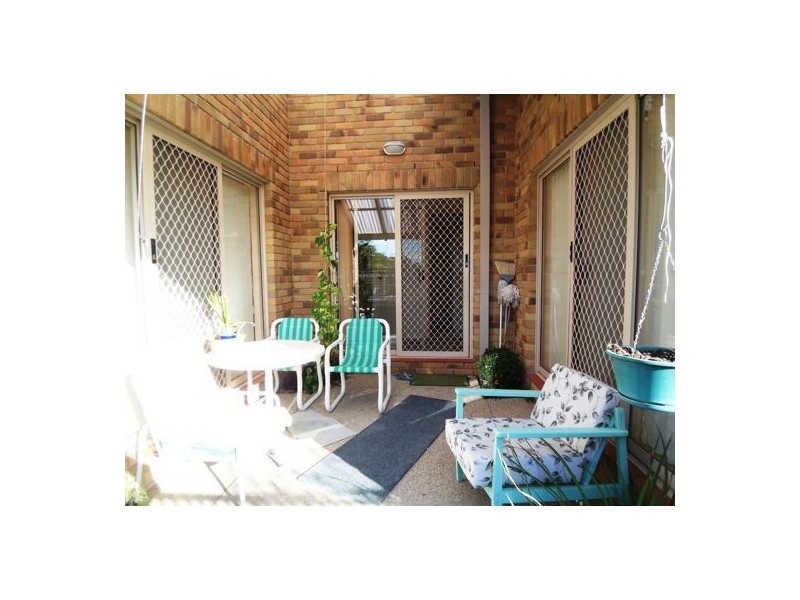 1/37 Binstead drive, Southport QLD 4215